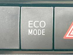 ウィッシュ １．８Ｘ ＨＩＤセレクションの中古車画像