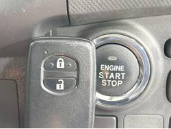 ウィッシュ １．８Ｘ ＨＩＤセレクションの中古車画像