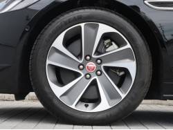 ＸＦ ＸＦ Ｒ－ダイナミック ＳＥ Ｐ３００の中古車画像