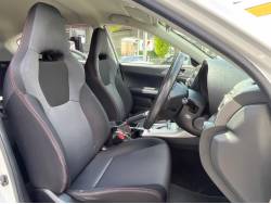 インプレッサ ２．０ＧＴの中古車画像