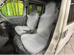 サンバーバン トランスポーターの中古車画像