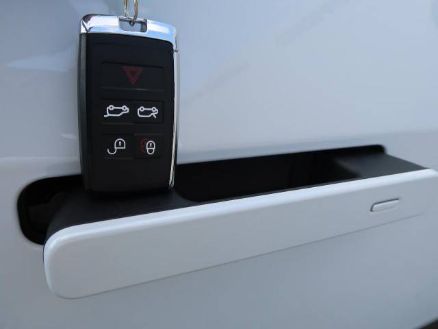 ジャガー Ｉペイス ＳＥ 1.5万Km 434.9万円(三重県)[114]の中古車詳細