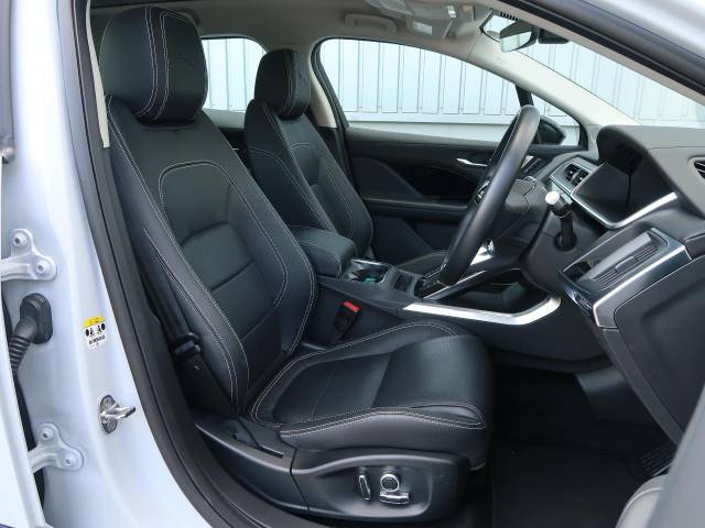 ジャガー Ｉペイス ＳＥ 1.5万Km 434.9万円(三重県)[114]の中古車詳細