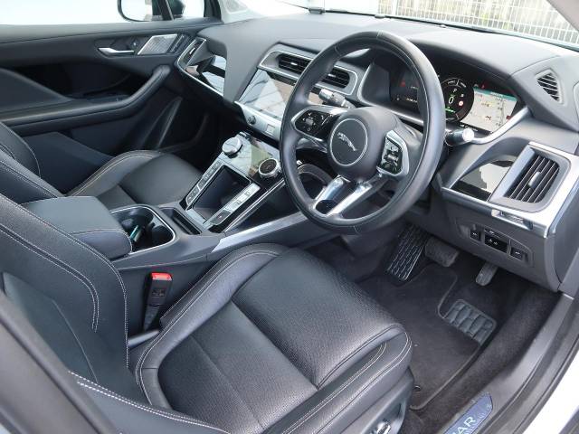 ジャガー Ｉペイス ＳＥ 1.5万Km 434.9万円(三重県)[114]の中古車詳細