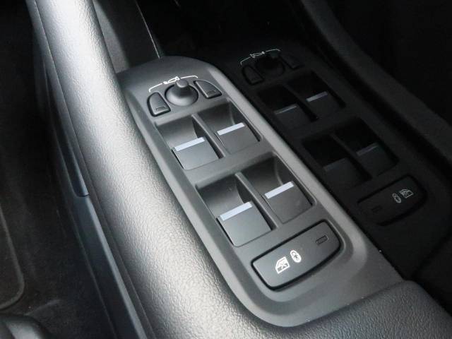 ジャガー Ｉペイス ＳＥ 1.5万Km 434.9万円(三重県)[114]の中古車詳細