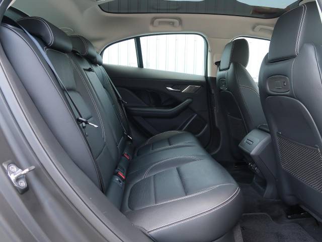 ジャガー Ｉペイス ＳＥ 1.5万Km 434.9万円(三重県)[114]の中古車詳細