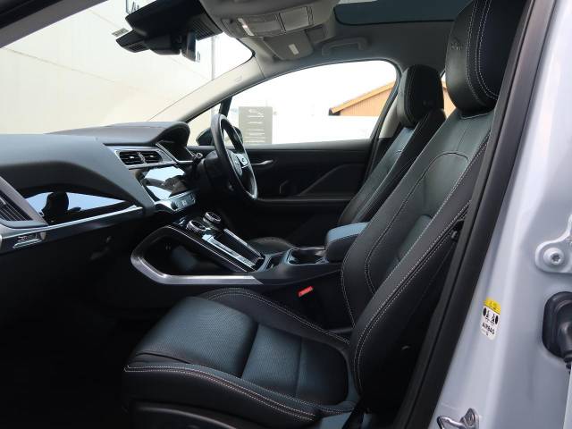 ジャガー Ｉペイス ＳＥ 1.5万Km 434.9万円(三重県)[114]の中古車詳細