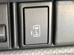 デリカＤ：２ リミテッドの中古車画像