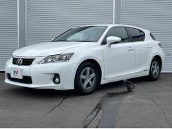 ＣＴ ＣＴ２００ｈの中古車画像