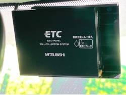 キューブ １５Ｓ ＦＯＵＲの中古車画像