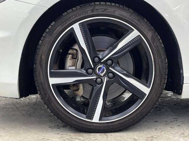 ボルボ Ｖ４０ Ｔ５ Ｒデザイン 2.8万Km (大阪府)[397]の中古車詳細