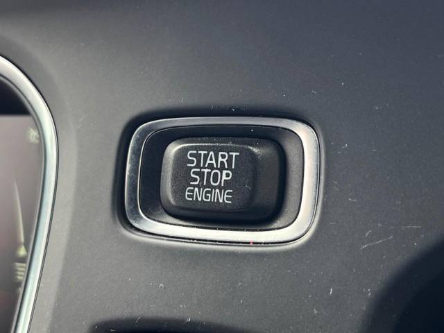 ボルボ Ｖ４０ Ｔ５ Ｒデザイン 2.8万Km (大阪府)[397]の中古車詳細