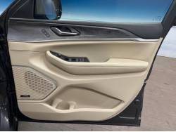 ジープ・グランドチェロキーＬ リミテッドの中古車画像