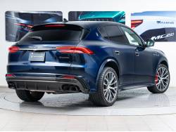 グレカーレ トロフェオの中古車画像