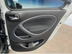 スマートフォーフォー プライムの中古車画像