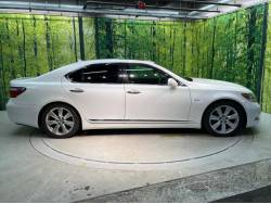 ＬＳ ＬＳ６００ｈ バージョンＳ Ｉパッケージの中古車画像