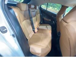 ＵＸ ＵＸ２５０ｈ バージョンＬの中古車画像