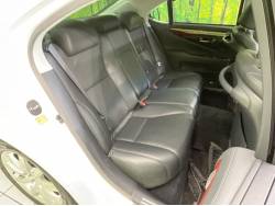 ＬＳ ＬＳ６００ｈ バージョンＵ Ｉパッケージの中古車画像