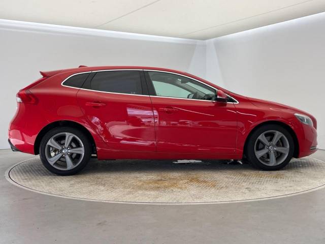 ボルボ Ｖ４０ Ｔ４ ＳＥ 4.3万Km (大阪府)[897]の中古車詳細