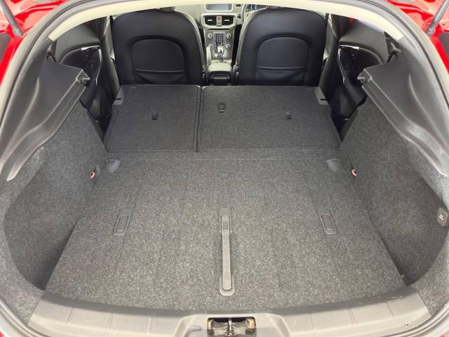 ボルボ Ｖ４０ Ｔ４ ＳＥ 4.3万Km (大阪府)[897]の中古車詳細