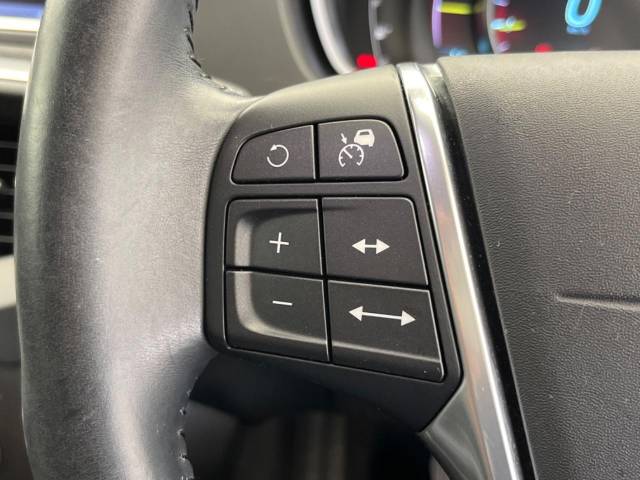 ボルボ Ｖ４０ Ｔ４ ＳＥ 4.3万Km (大阪府)[897]の中古車詳細