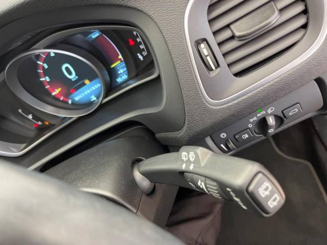 ボルボ Ｖ４０ Ｔ４ ＳＥ 4.3万Km (大阪府)[897]の中古車詳細