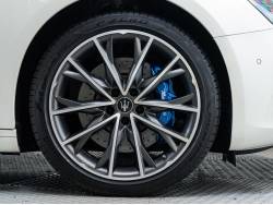 ギブリ ＧＴハイブリッドの中古車画像