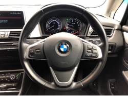 ２シリーズ ２１８ｉアクティブツアラーの中古車画像