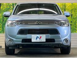 アウトランダーＰＨＥＶ Ｇナビパッケージの中古車画像