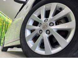 アイシス プラタナの中古車画像