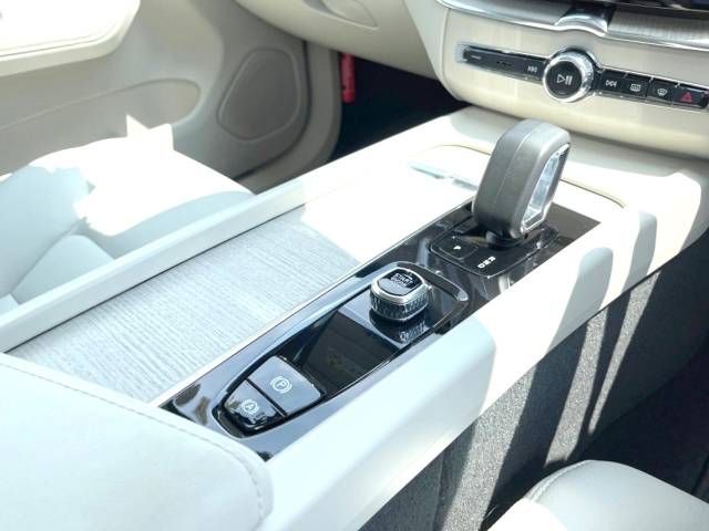 ボルボ ＸＣ６０ プラス Ｂ５ 2.7万Km (神奈川県)[553]の中古車詳細