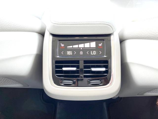ボルボ ＸＣ６０ プラス Ｂ５ 2.7万Km (神奈川県)[553]の中古車詳細