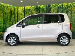 ステラ Ｌリミテッド アイドリングストップの中古車画像