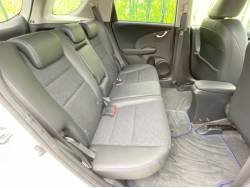 フィットシャトル １５Ｘ特別仕様車クールエディションの中古車画像