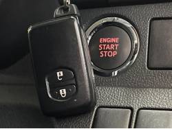 ラクティス Ｇの中古車画像