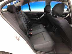 ３シリーズ ３２０ｉの中古車画像