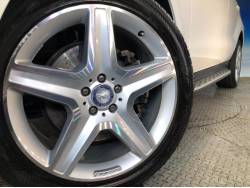 Ｍクラス ＭＬ３５０ ブルーテック ４マチックの中古車画像