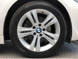 ３シリーズ ３２０ｄ スポーツの中古車画像