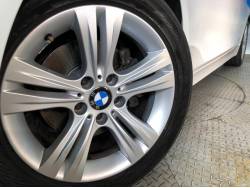 ３シリーズ ３２０ｄ スポーツの中古車画像