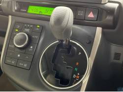 ウィッシュ ２．０Ｇの中古車画像