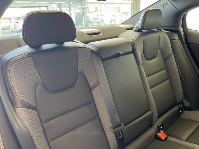 ボルボ Ｓ６０ Ｂ５ Ｒデザイン 0.9万Km (大阪府)[766]の中古車詳細