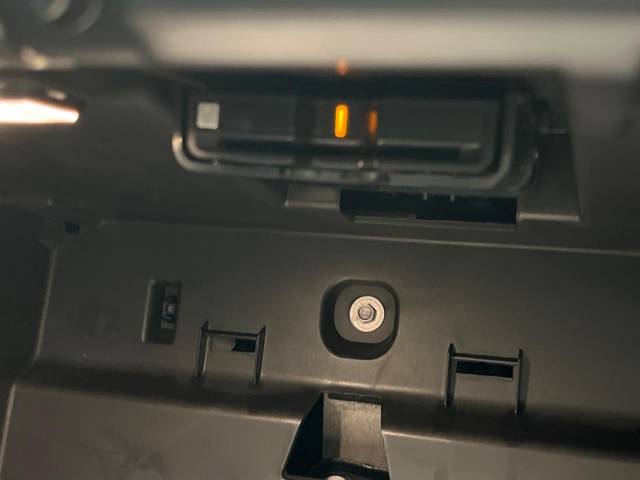 ボルボ Ｓ６０ Ｂ５ Ｒデザイン 0.9万Km (大阪府)[766]の中古車詳細