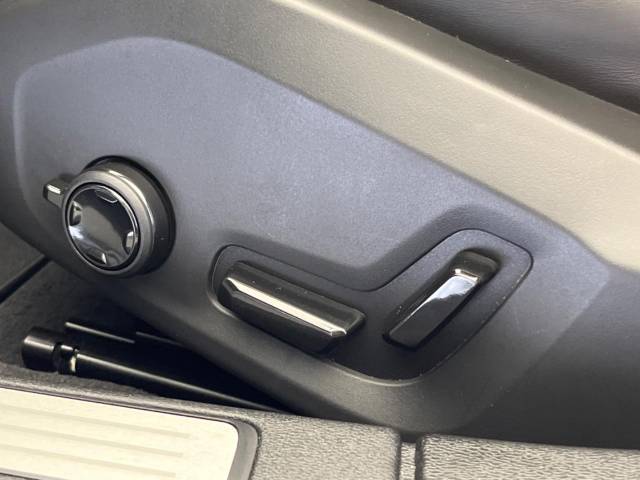 ボルボ Ｓ６０ Ｂ５ Ｒデザイン 0.9万Km (大阪府)[766]の中古車詳細