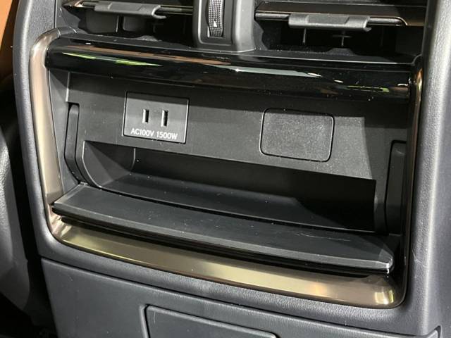 トヨタ ヴェルファイアハイブリッド ハイブリッドＺ プレミア 1.9万Km 762.9万円(秋田県)[210]の中古車詳細