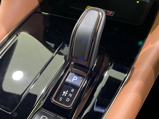 トヨタ ヴェルファイアハイブリッド ハイブリッドＺ プレミア 1.9万Km 762.9万円(秋田県)[210]の中古車詳細