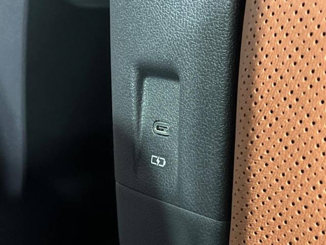 トヨタ ヴェルファイアハイブリッド ハイブリッドＺ プレミア 1.9万Km 762.9万円(秋田県)[210]の中古車詳細