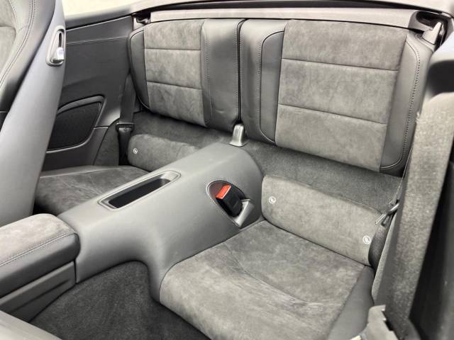 ポルシェ ９１１ ９１１カレラＧＴＳ カブリオレ 2.5万Km 1,604.9万円(埼玉県)[821]の中古車詳細