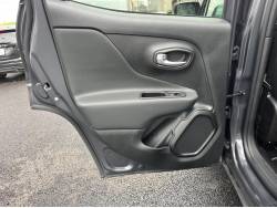 ジープ・レネゲード ナイトイーグルの中古車画像