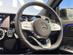 ＧＬＡクラス ＧＬＡ２００ｄ ４マチック ＡＭＧラインパッケージの中古車画像