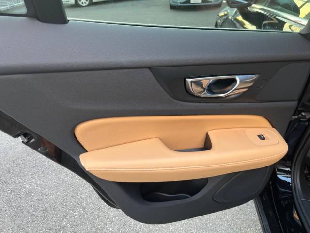 ボルボ Ｖ６０ Ｔ５ インスクリプション 4.1万Km (神奈川県)[355]の中古車詳細